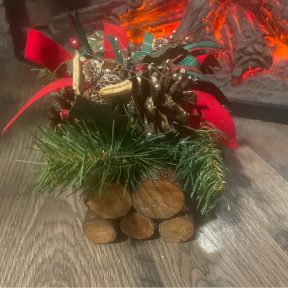 Vintage Christmas Holiday Yule Log Decoration Centerpiece - Picture 4 of 8